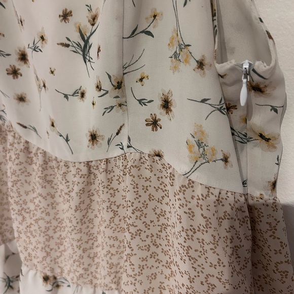 Paper Crane Floral Cream and Brown Camisole - Picture 2 of 3